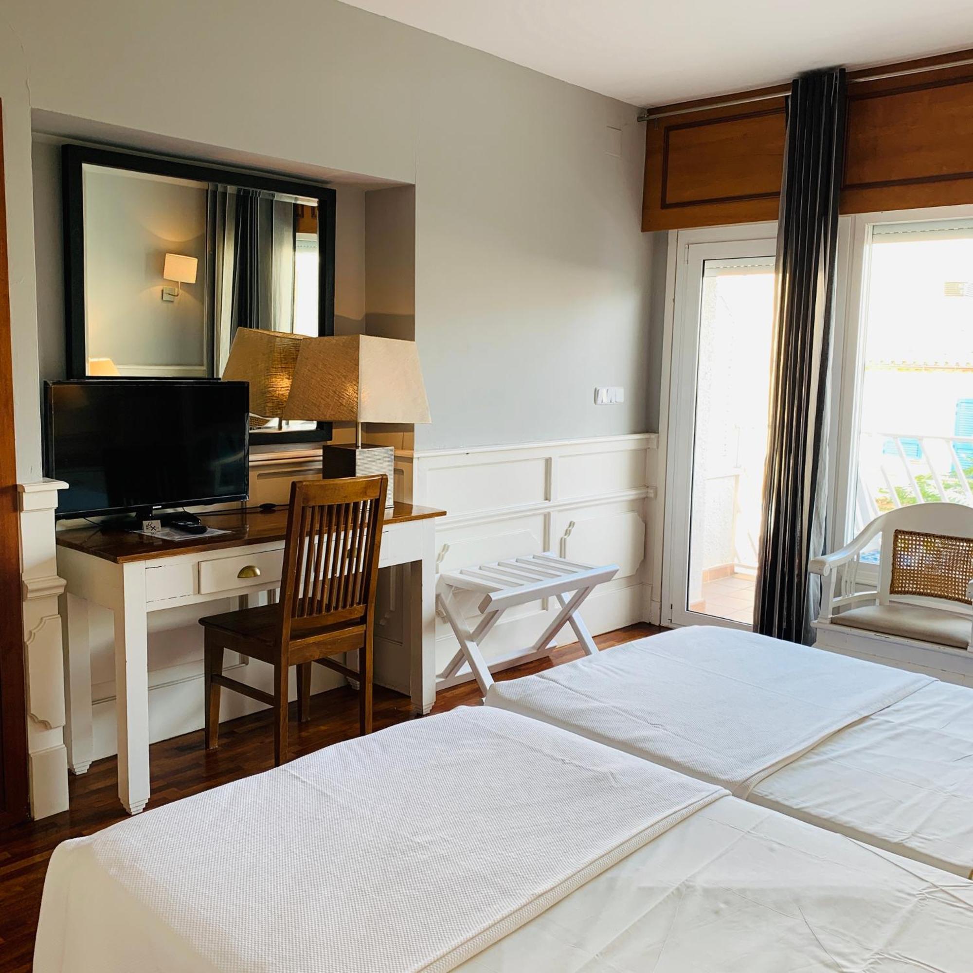 Hotel Vostra Llar Palamós Eksteriør bilde